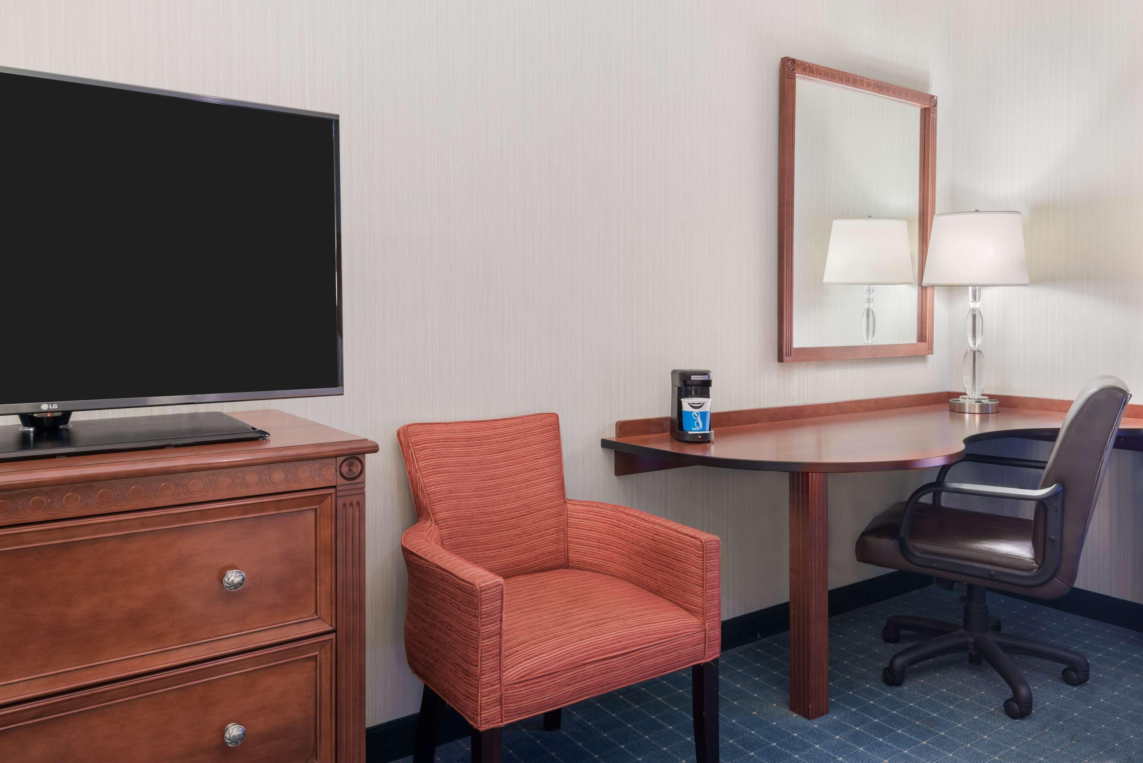 Hampton Inn And Suites Hartford/Farmington Εξωτερικό φωτογραφία
