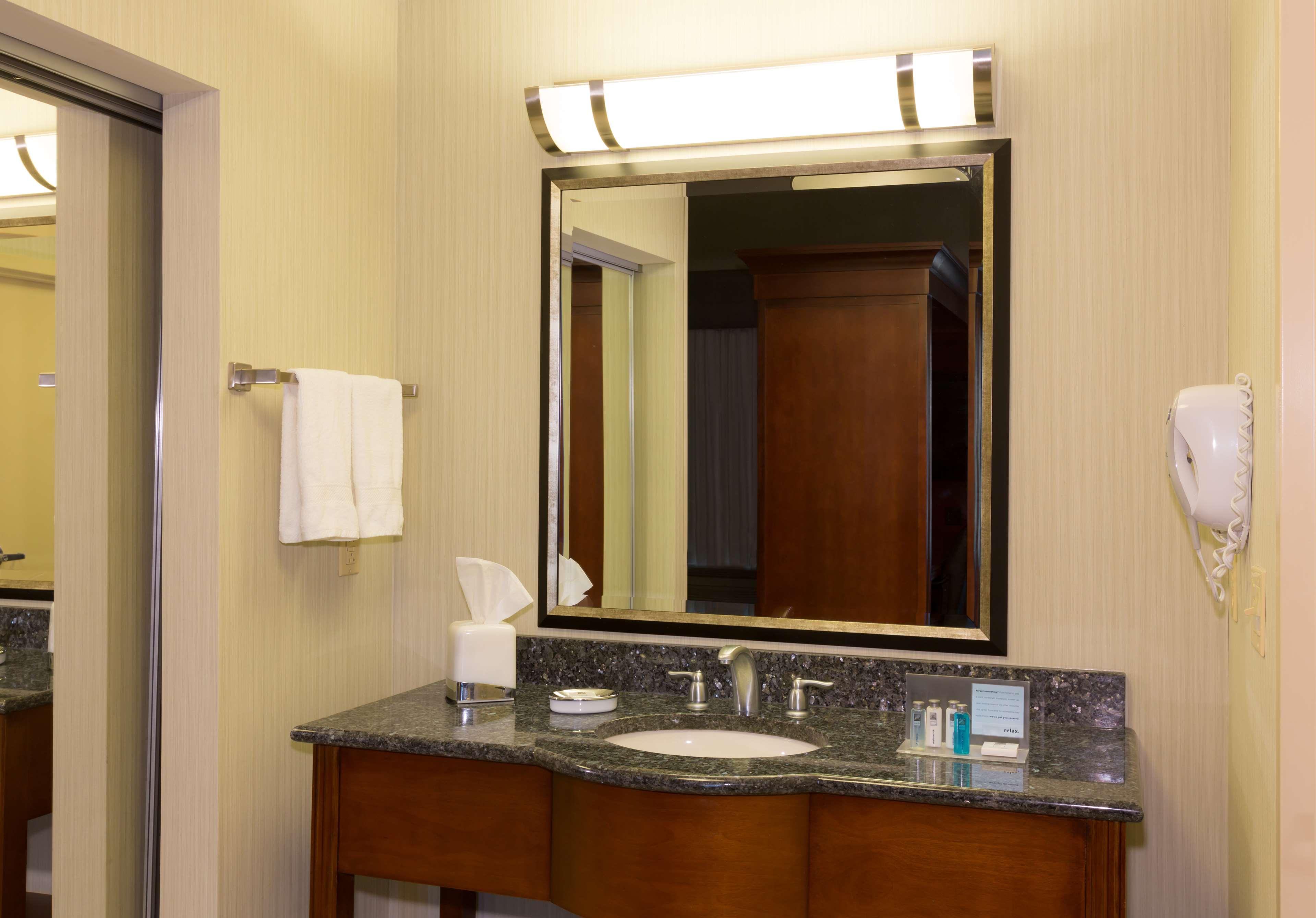 Hampton Inn And Suites Hartford/Farmington Εξωτερικό φωτογραφία