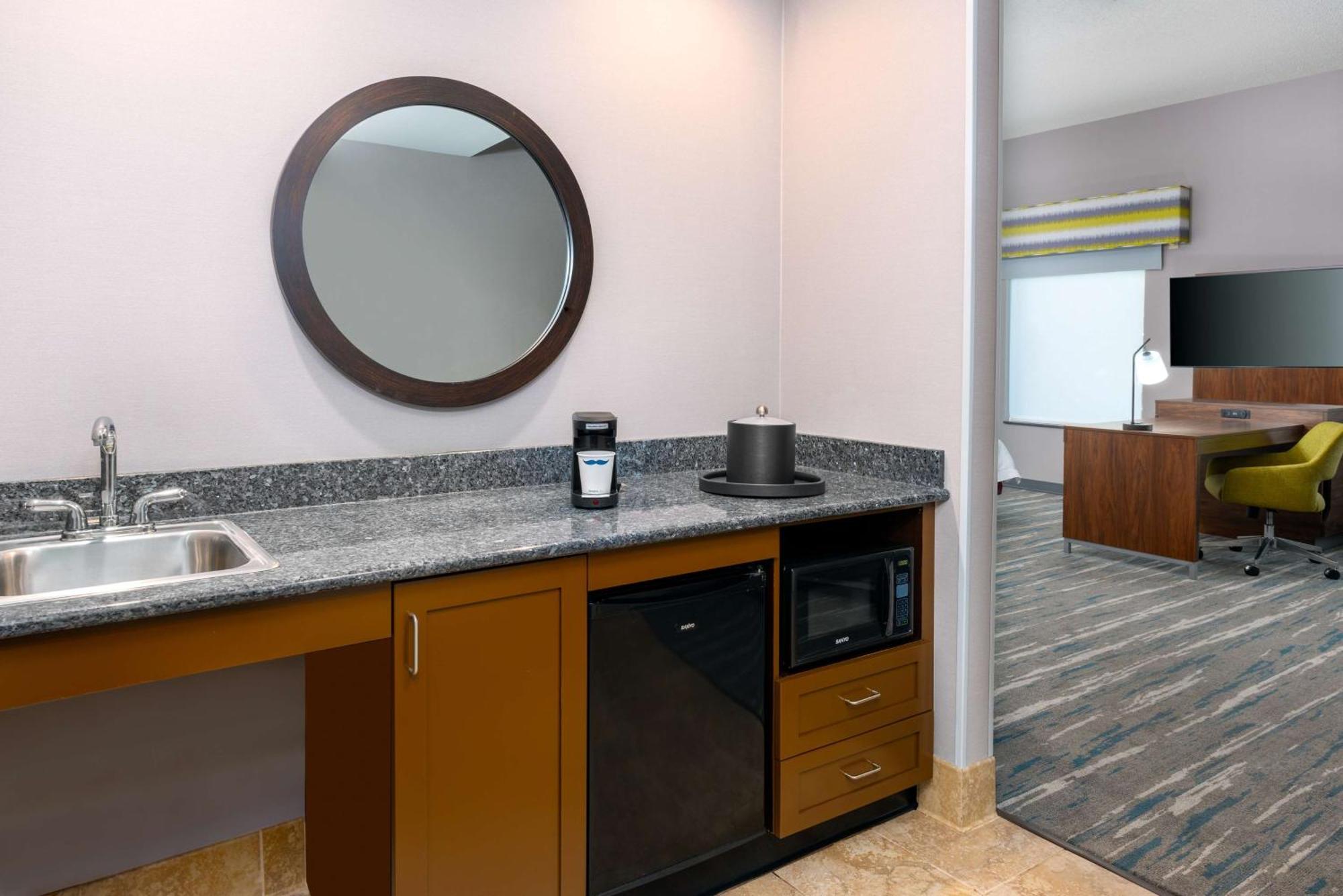 Hampton Inn And Suites Hartford/Farmington Εξωτερικό φωτογραφία