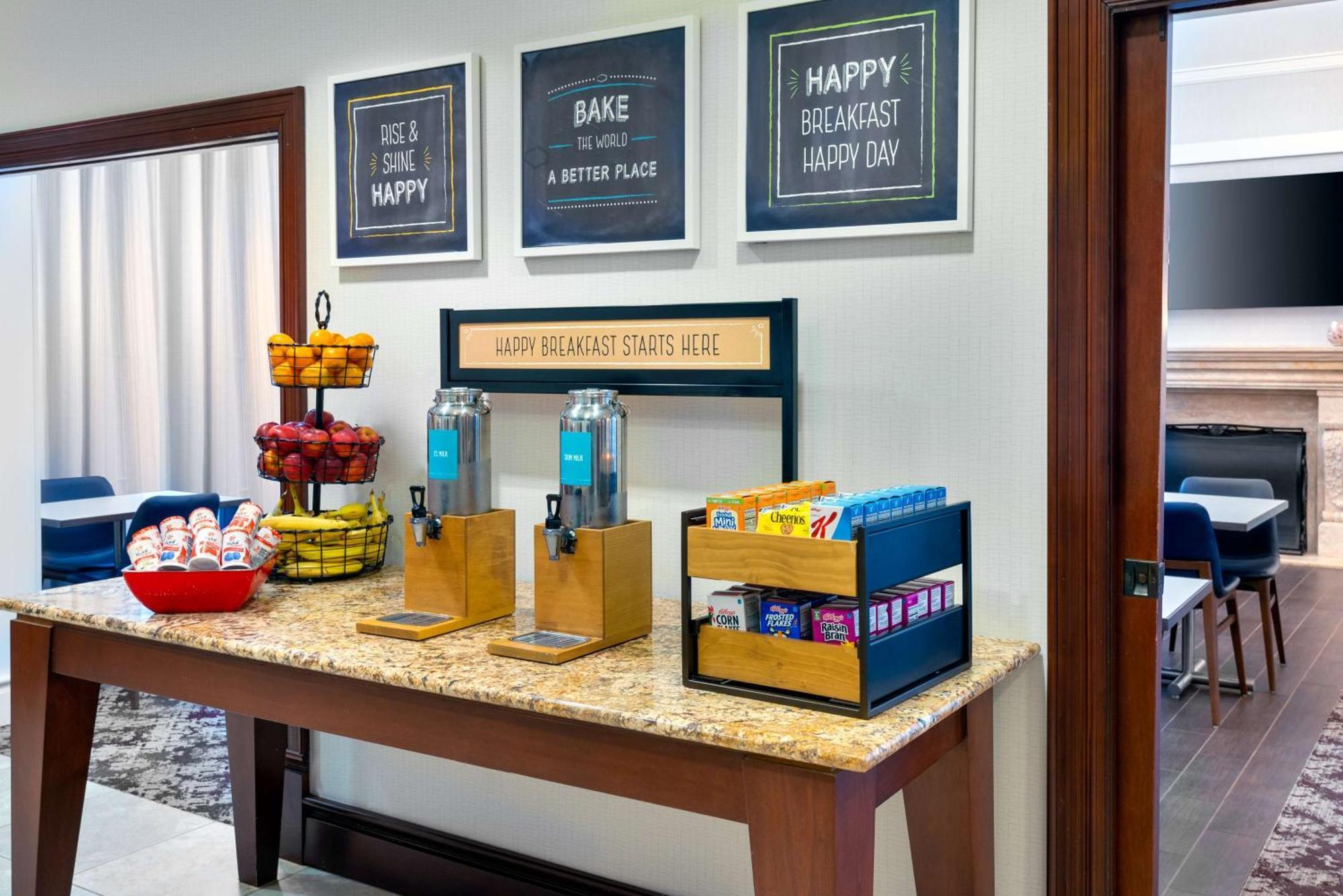 Hampton Inn And Suites Hartford/Farmington Εξωτερικό φωτογραφία